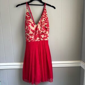 Chic Red and Cream Sleeveless Dress